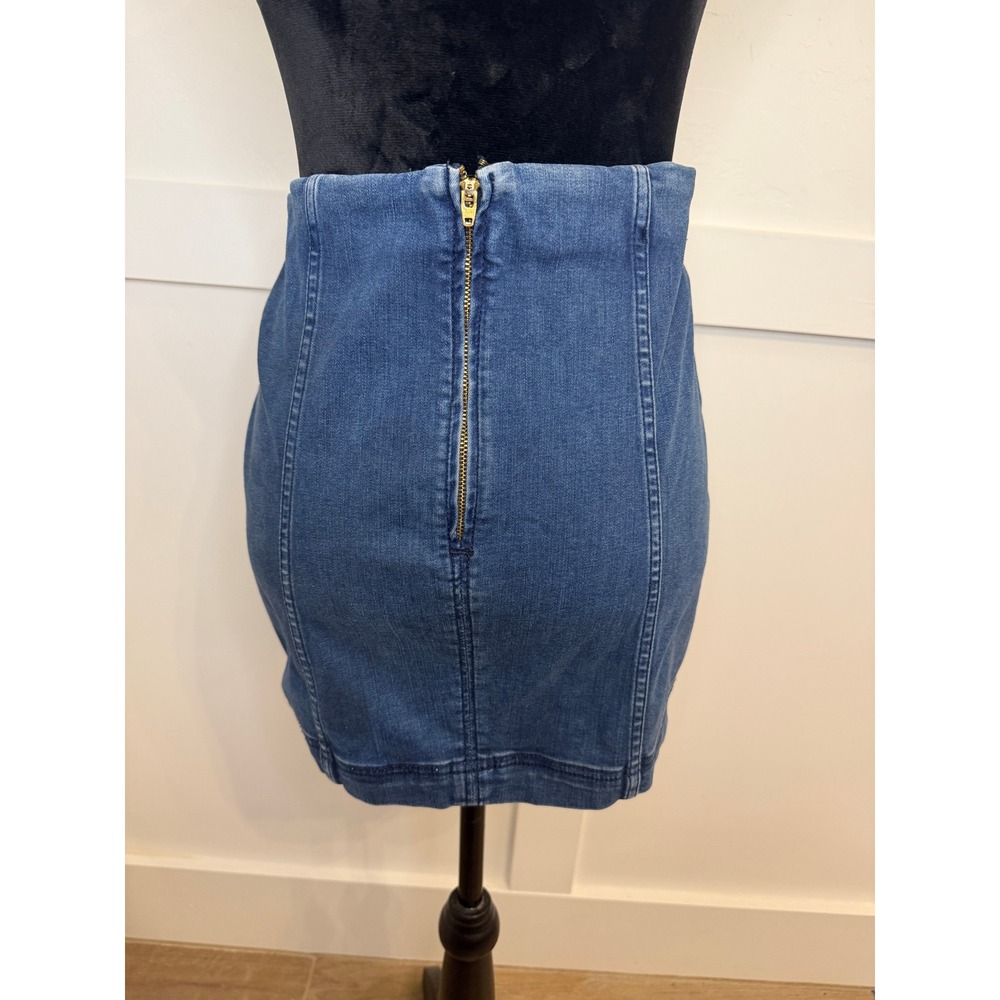 Free People Denim Mini Skirt Medium Wash High Waisted Seamed Blue Size 6 - Picture 3 of 6